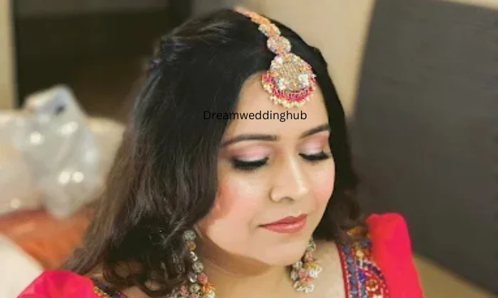 GOURIS MAKEOVER  STYLE STUDIO